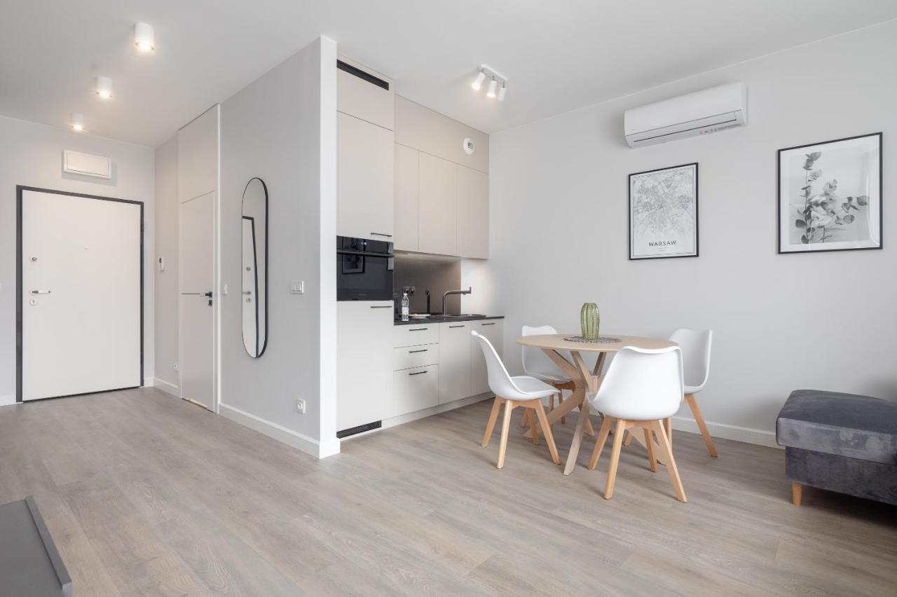 Warsaw Spire Stylish Apartament Esterno foto